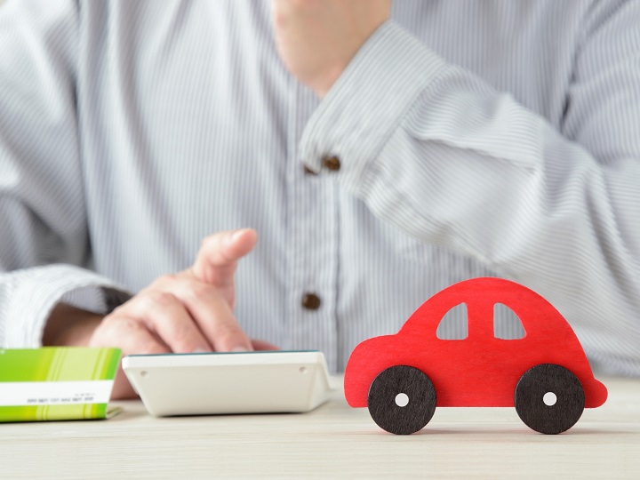 債務整理すると車のローンはどうなる？　車を残す方法も解説