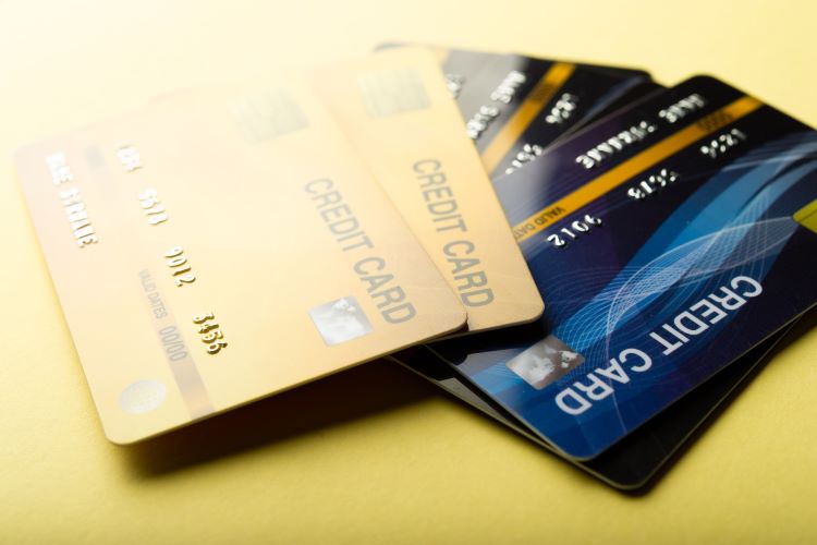 バンドルカードの支払い遅れはやばい!?　信用情報への影響や対処法