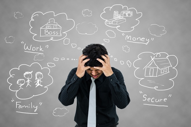 自己破産の差し押さえ　対象は？　家に来る!?　残せる財産と家族への影響