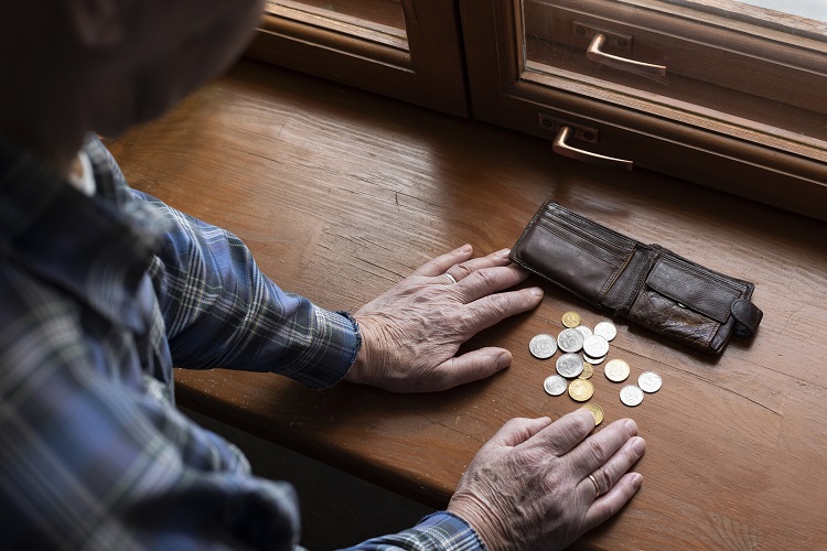 自己破産後にお金は借りられる？　破産後にお金に困ったときの対処法