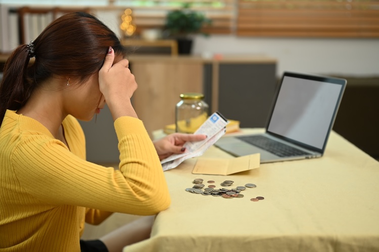 リサRT債権回収から督促状が届いたら　対処法と注意点